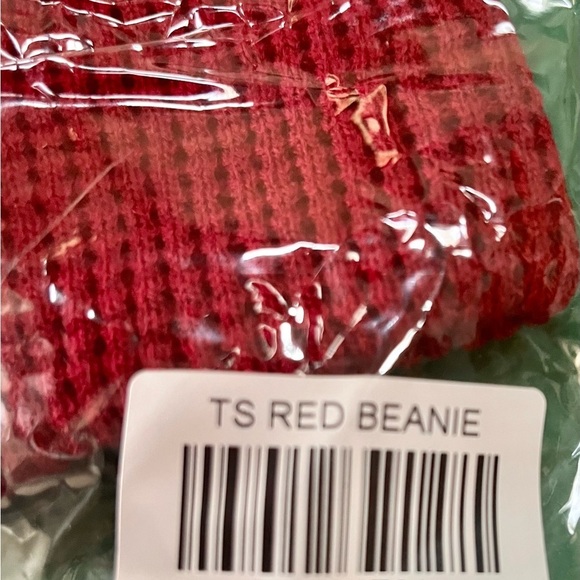Taylor Swift NWT Beanie and Proof of Purchase from her online store.Scarf avail. - Picture 6 of 6